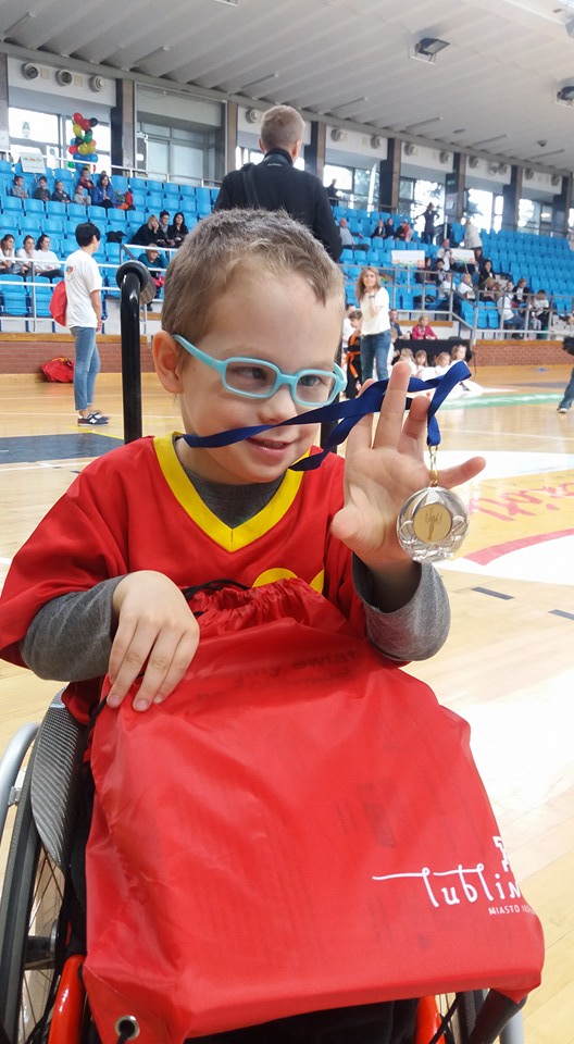 Wiktor z medalem na zawodach sportowych w Lublinie